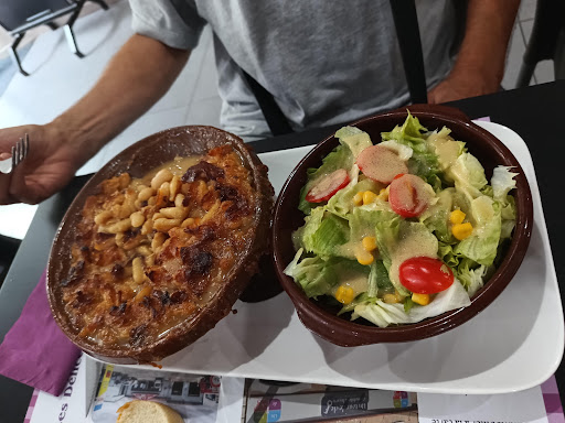 Envie de manger frais et local pour 10 euros le midi ? Je vous donne rendez-vous dans mon restaurant traditionnel