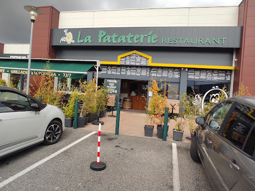 Entrer dans un restaurant La Pataterie