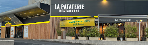 Entrer dans un restaurant La Pataterie