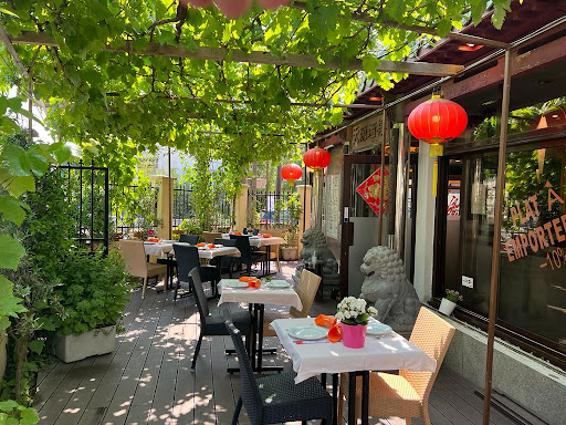 Venez découvrir les spécialités asiatiques du restaurant Village Tao Tao à Rueil-Malmaison près de Nanterre. Cuisine maison et gastronomique.