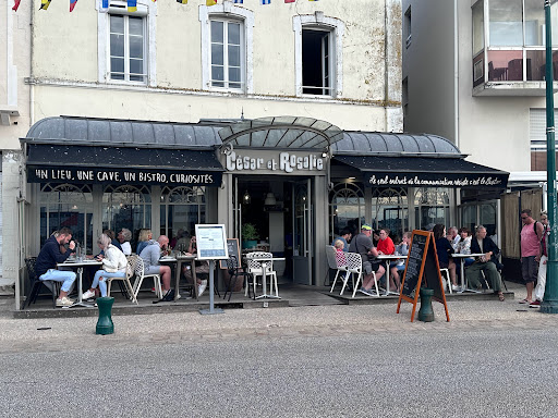 Restaurant sur le port de pêche des Sables d'Olonne