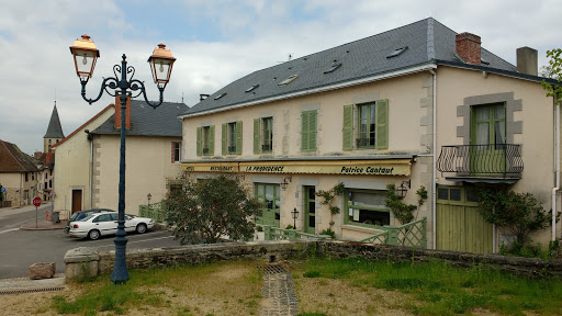 Hotel à PIERRE BUFFIERE  près de Limoges l’HOTEL la Providence un hotel de charme à  Pierre Buffière près de Limoges dans le LIMOUSIN