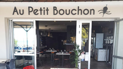 Au Petit Bouchon dans les Bouches-du-Rhône – Venez découvrir notre restaurant avec vue sur le port – Dégustez des entrées