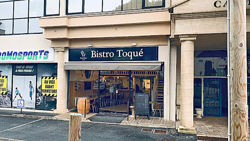 Au Restaurant Bistro Toqué de Bayonne les réservations sont possibles soit en ligne soit par téléphone au +33 559 554 898. Votre Chef François COUTURIER