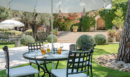 L'Oliveraie is our summer restaurant hidden in the shade of an ancient olive grove. Enjoy a menu filled with Mediterranean flavours. Read more here.