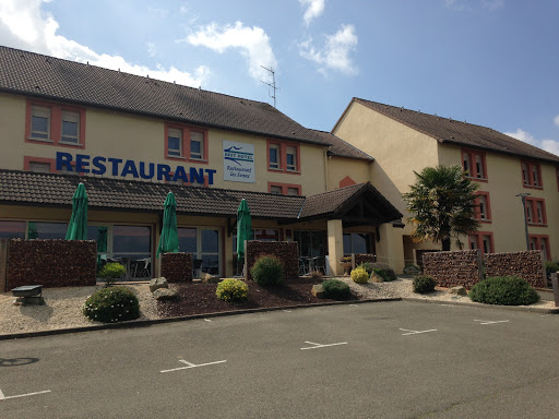 Réservez vite au Brit Hotel Les Evens au Mans. L'hôtel est proche de l'autoroute A10. 48 chambres confortables et un restaurant de qualité pour un séjour réussi