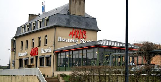 La brasserie pizzeria Marius vous propose un large choix de pizzas à consommer sur place ou à emporter