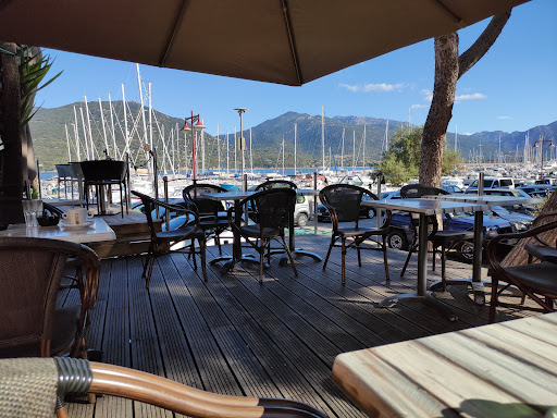 No Stress Caffé - Faites-vous plaisir avec spécialités culinaires en Corse-du-Sud – Savourez aussi les boissons services dans notre bar !