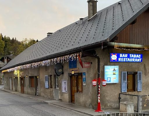 Le restaurant Chez Laperrière est une adresse incontournable en Haute-Savoie. Nous vous suggérons des plats faits maison. Nous organisons des événements et des soirées dansantes.