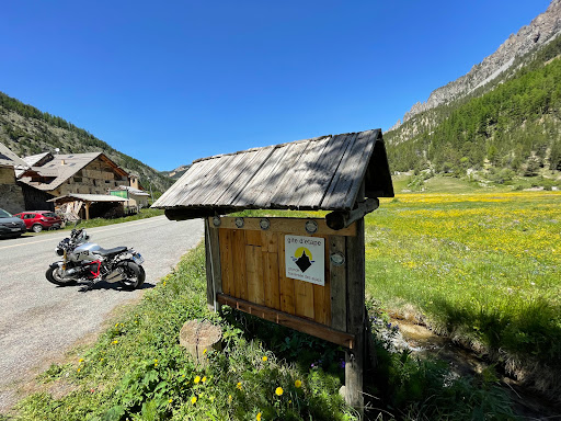 L'Arpelin dans les Hautes-Alpes - Réservez votre séjour dans notre auberge et savourez nos différentes spécialités culinaires !