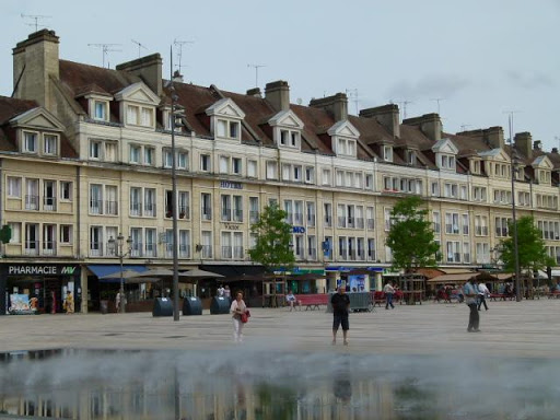 SITE OFFICIEL | Découvrez l'Hôtel Victor et réservez votre séjour dans notre Hôtel en centre-ville de Beauvais au meilleur prix garanti sur le site officiel !