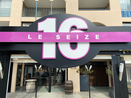 Dégustez les bons plats du Seize (Le 16) dans les Pyrénées-Orientales. Poussez les portes de notre restaurant moderne et bistrot sur le port.