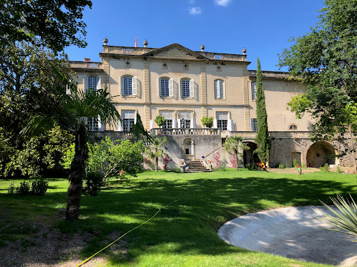 SITE OFFICIEL • Château de Collias Hôtel 5 étoiles près du Pont du Gard.  Restaurant Gastronomique