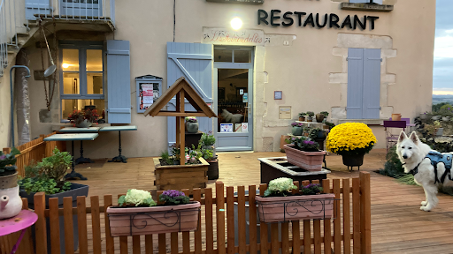 Le restaurant Le Vaudésir – Aux Hirondelles situé à Thizy