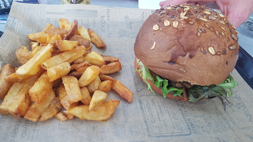 Food Truck Aregno – Découvrez la cuisine maison du FTA préparée avec des produits frais et locaux en Haute-Corse.