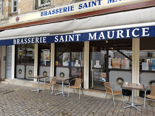 Restaurant bar avec terrasse près de Reims Saint X Maurice vous propose sa restauration fait maison. Faites-y un tour!