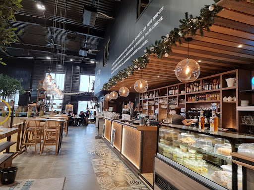 Votre brasserie pétanque à Lille est un lieu à la fois authentique et moderne où passer un moment de détente entre collègues