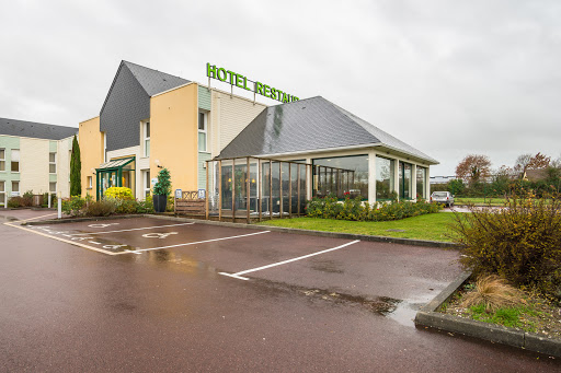 Découvrez le Brit Hotel La Côte des Havres situé à Lessay et composé de 29 chambres spacieuses et confortables. Venez passer un agréable séjour en Normandie !