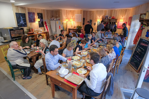 Une cuisine participative en bas de chez vous. Prenez du temps avec vos voisins.