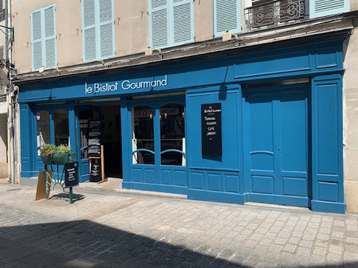 Le restaurant Le Bistrot Gourmand de Rueil-Malmaison (92) vous accueille pour vous faire découvrir sa cuisine bistronomique pensée et préparée chaque jour avec des produits frais et appliquant le label