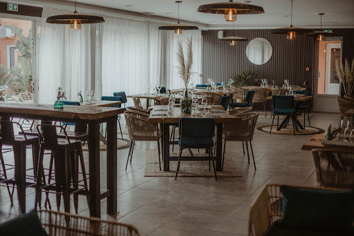 Notre restaurant le Bistrot Del Mar vous propose une cuisine méditerranéenne dans une ambiance chaleureuse et cosy.