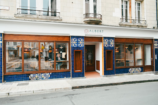 Bienvenue chez Albert Coffee Shop : coffee shop à Châteauroux (36). Sélection de cafés