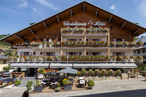 SITE OFFICIEL | Christiania Hôtel | Découvrez toutes les prestations et services du Christiania Hôtel à Valloire - Galibier. Meilleurs prix garantis !