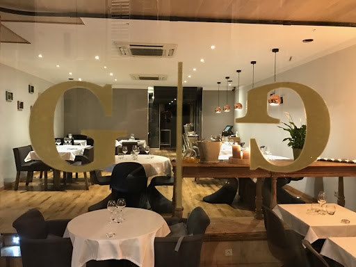 SITE OFFICIEL Restaurant Groseille au centre-ville de Nancy ✓ Assiette Guide Michelin ✓ Réservez votre table en ligne ✓ à 450m de la place Stanislas