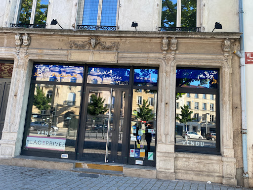 Le Restaurant Tante Lucette à Nancy dans le Meurthe-et-Moselle (54) propose une cuisine de saison