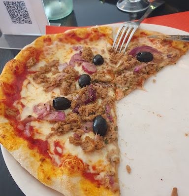 Bienvenue sur le site internet du restaurant pizzeria La Padella situé à Issy-les-Moulineaux dans les Hauts-de-Seine.