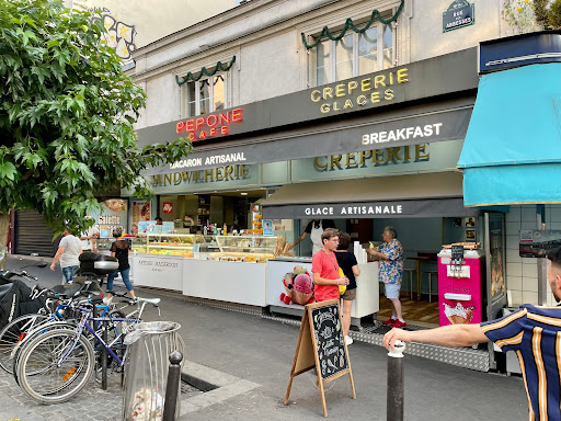 Situé dans le 18è. Profitez d'une cuisine italienne et un cadre raffiné et chaleureux. Pépone Trattoria