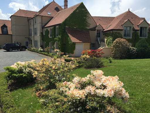 Le Domaine de l’Orangerie vous accueille dans son hôtel 3 étoiles à Bonnat près de Guéret en Creuse dans un cadre exceptionnel avec piscine