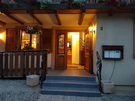 Bienvenue à l’Auberge la Vallée des Tilleuls : restaurant spécialisé en cuisine alsacienne près de Guebwiller dans le département du Haut-Rhin.