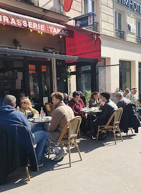 Restaurant / café / bistro de cuisine française situé au 1145 Fleury Est à Ahuntsic