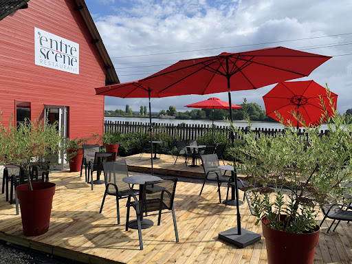 Le parcours de notre Restaurant bord de seine Le Mesnil-sous-Jumièges est aussi ancien que la passion de son propriétaire pour la nourriture.