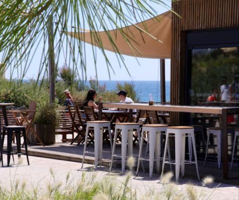 La Plage le Veillon restaurant vous propose une cuisine gouteuse sur la plage du Veillon à Talmont-Saint-Hilaire.