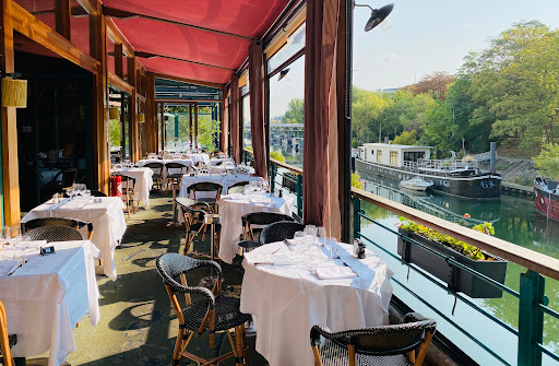 Bienvenue sur le site officiel du Restaurant Le Petit Poucet situé sur l'île de la Jatte près du pont de Levallois