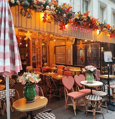 Découvrez le Petit Crème au coeur du quartier Montorgueil à Paris : brunchs et petit-déjeuners variés