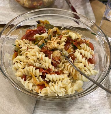 JOUR Paris Phalsbourg vous accueille dans son restaurant pour y découvrir notre carte de bowls et salades à composer vous même.