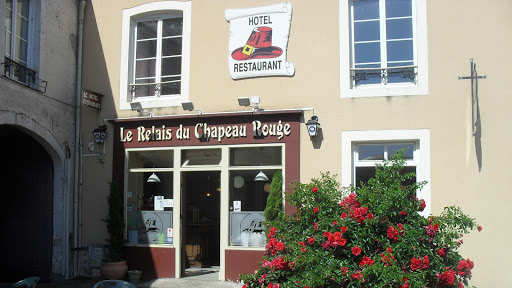 Hotel Restaurant à Vibraye dans la Sarthe. Le Relais Du Chapeau Rouge vous accueille en semaine et le week end. Dégustez une cuisine locale et authentique