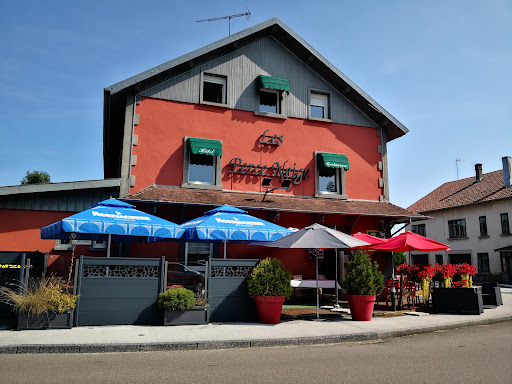 L’Hôtel – Restaurant les Perce-Neige situé à Bonnétage