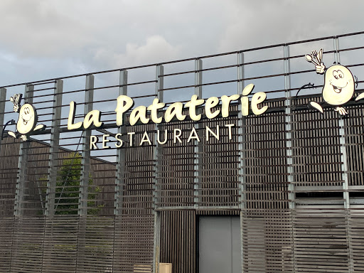 Entrer dans un restaurant La Pataterie