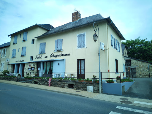 Hôtel Restaurant à Arnac Pompadour (Corrèze) à 100 m de l'hippodrome