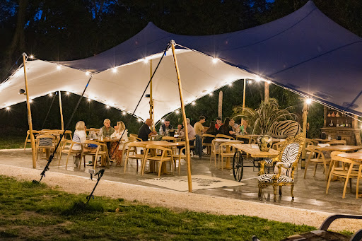 Restaurant Labrousse sur l'Île de la Barthelasse à Avignon