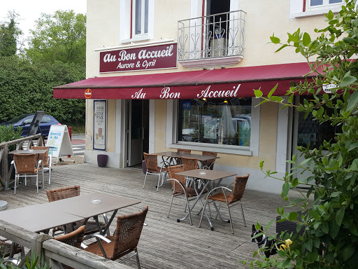 Restaurant Au Bon Accueil - Saint-Vincent-De-Connezac Cuisine traditionnelle et familliale du périgord. Mais aussi Bar