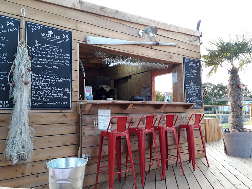 Guinguette sur le port de Saint-Christoly-Medoc