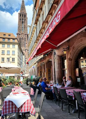 [Aux Armes de Strasbourg] - OFFICIEL | Restaurant Brasserie au Centre de Strasbourg | Cuisine du Terroir Alsacien : Choucroute