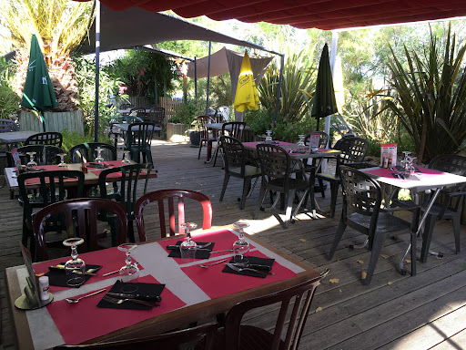 Le Viaduc en Charente-Maritime – Goûtez les produits frais et locaux servis dans notre restaurant traditionnel près de l'île d’Oléron.