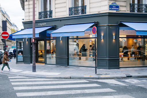 La maison de restauration rapide à la française de plats chauds ou froids