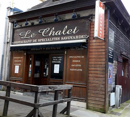 Le Chalet dans la Sarthe - Nous proposons des spécialités savoyardes et montagnardes. Dégustez nos raclettes